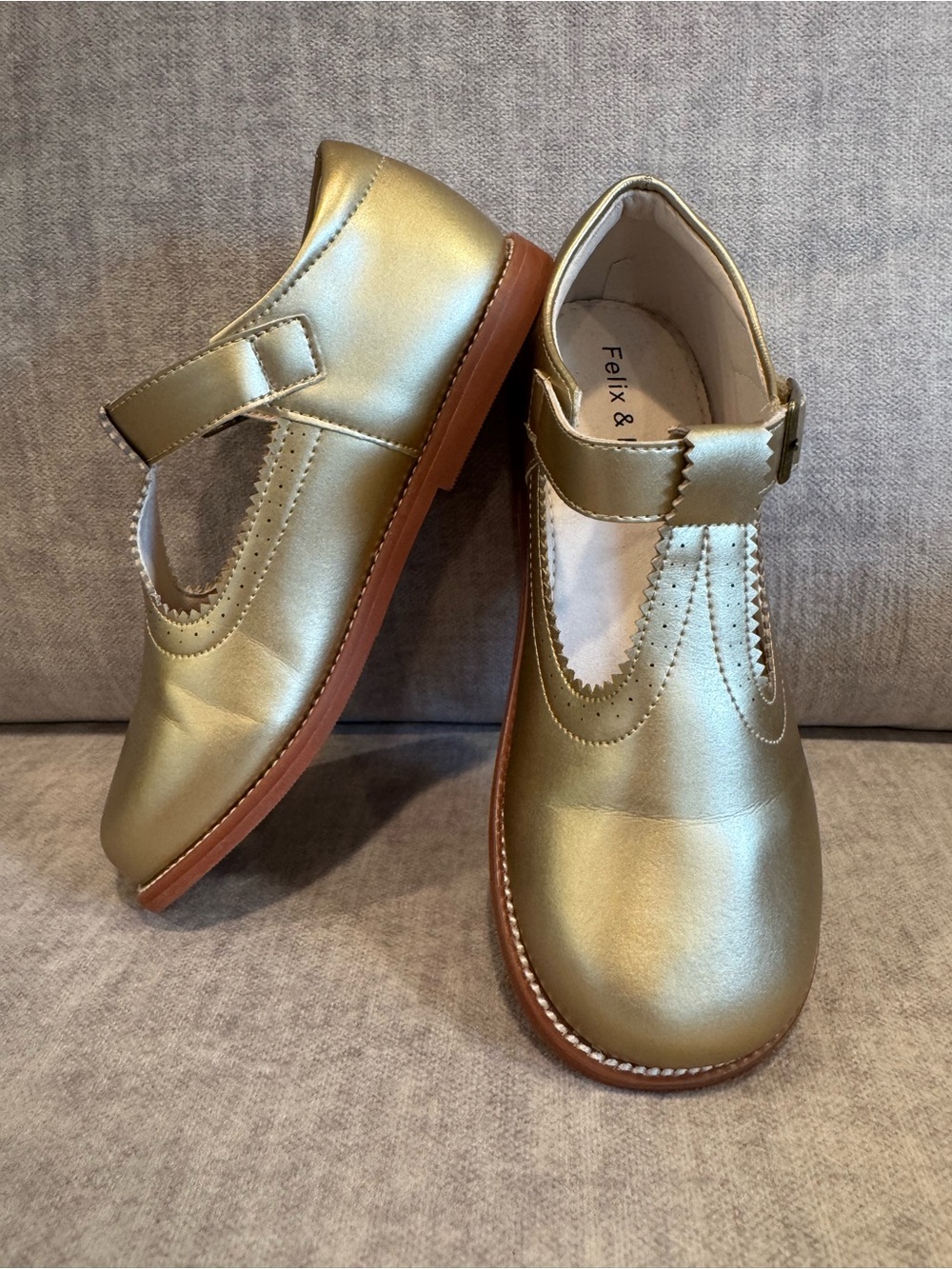 Felix and Flora Mary Jane Gold T-Strap Shoes - EC - Sz 13